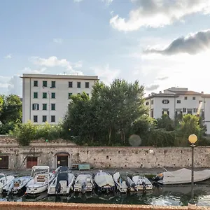 The Architect - Canals View Livorno